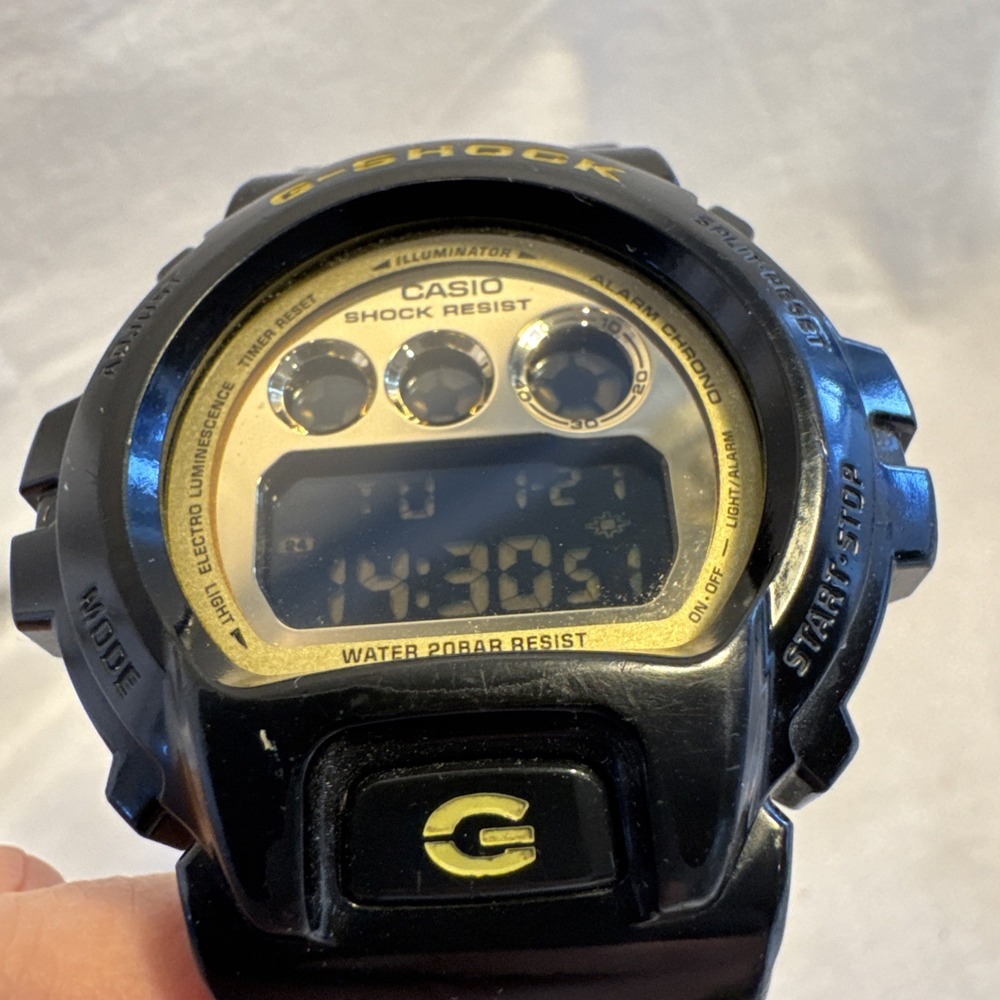 CASIO G-SHOCK Digital Watch Black Gold 1289 DW6900 CB Water Resis 20 Bar
